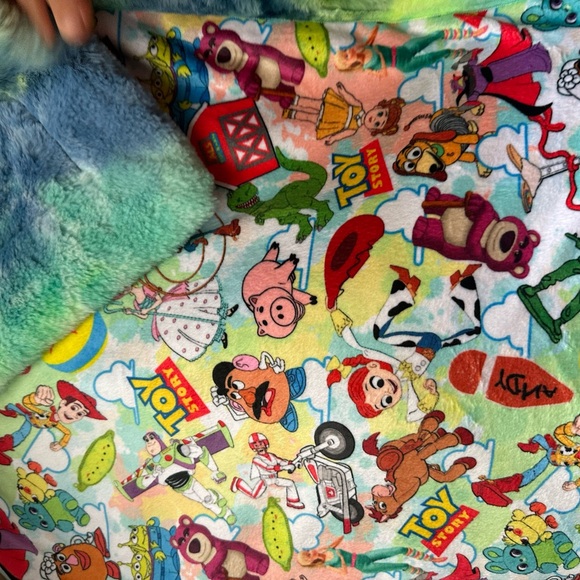New TOY STORY minky Blanket with cosmic seal - Picture 5 of 6